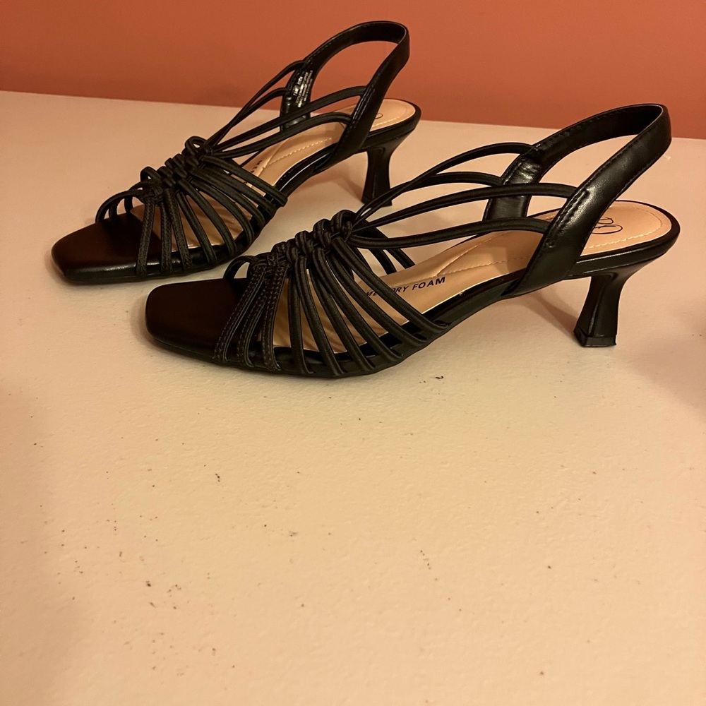 Elegant Black Strappy Women's Heels